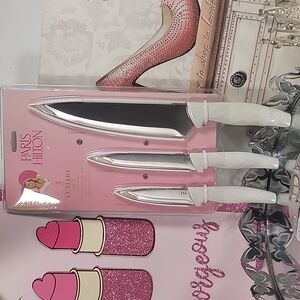 Paris Hilton Pink and White Culinary Knife Set    2111